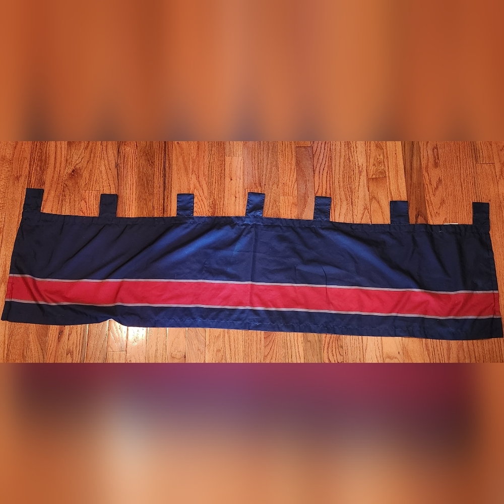 3 Valance curtain